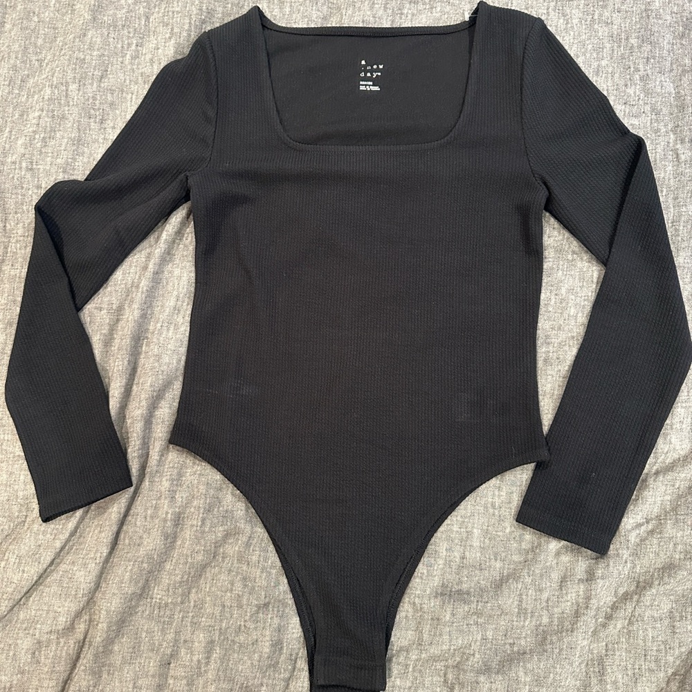 Women’s long sleeve bodysuit